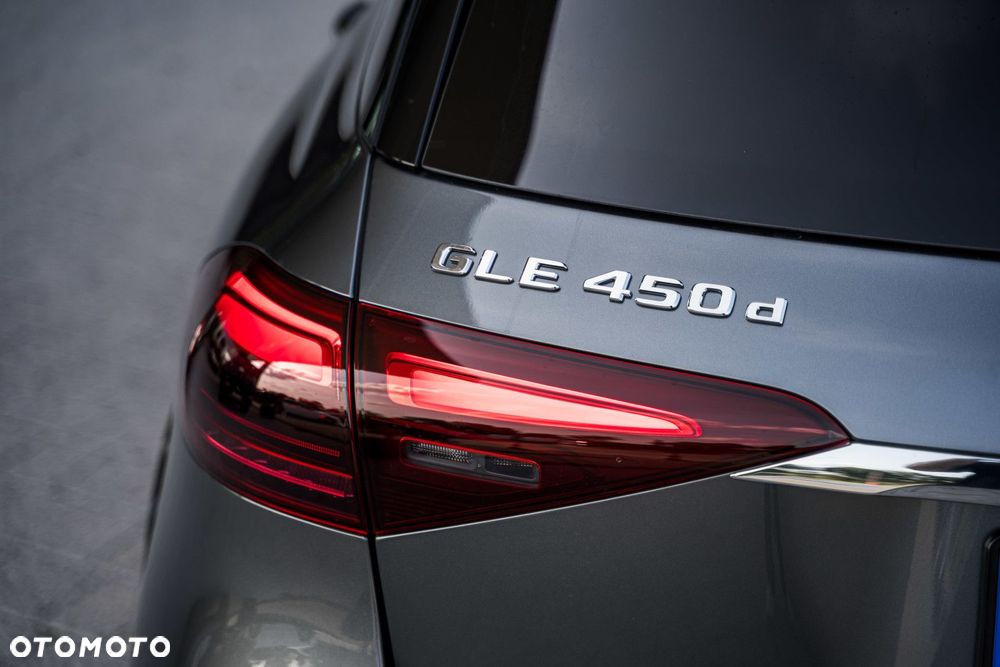 Mercedes-Benz GLE - 11