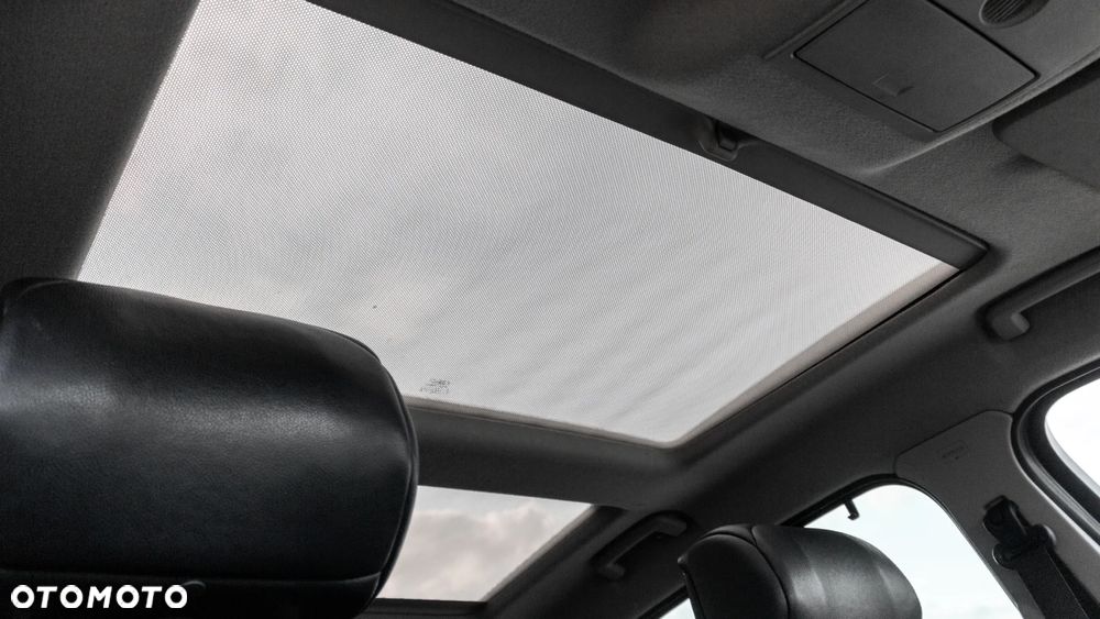 Ford S-Max 2.5 Titanium - 27