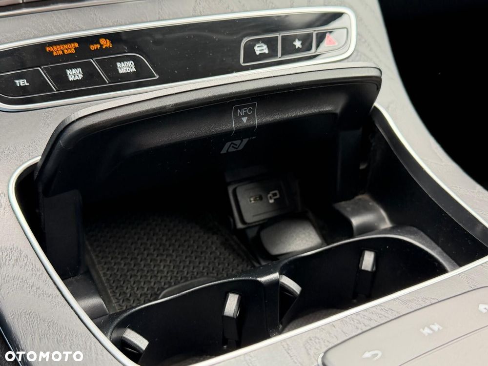 Mercedes-Benz Klasa E 220 d 4-Matic AMG/Avantgarde - 27
