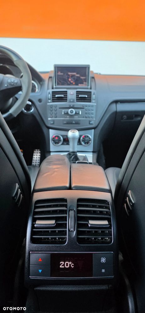 Mercedes-Benz Klasa C 320 T CDI Avantgarde - 10