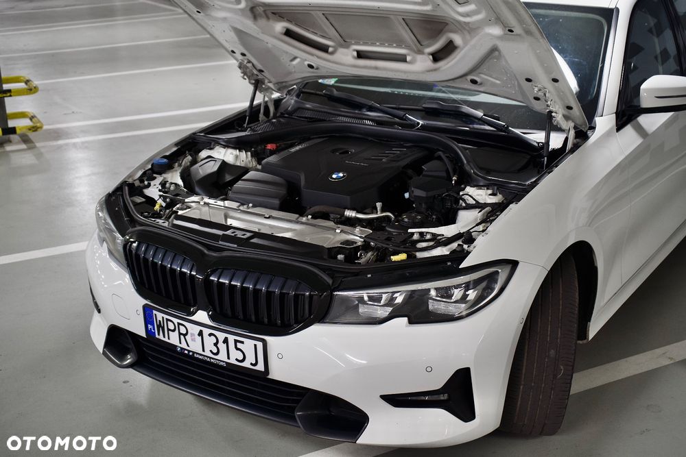 BMW Seria 3 318i Sport Line sport - 28