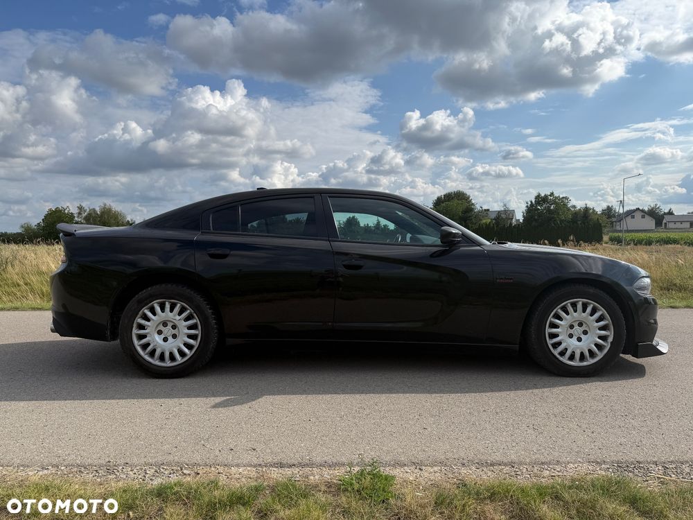 Dodge Charger - 4