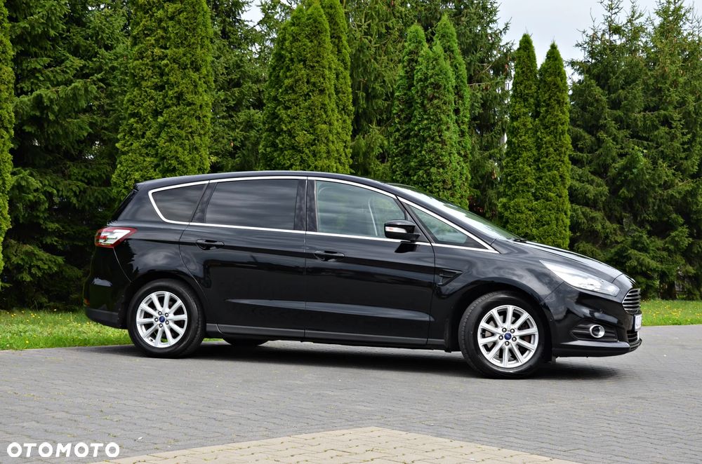 Ford S-Max - 13