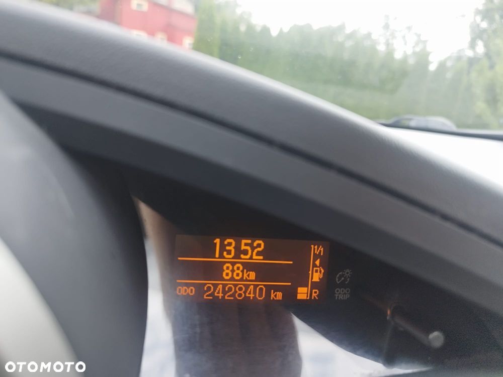 Toyota Verso - 3