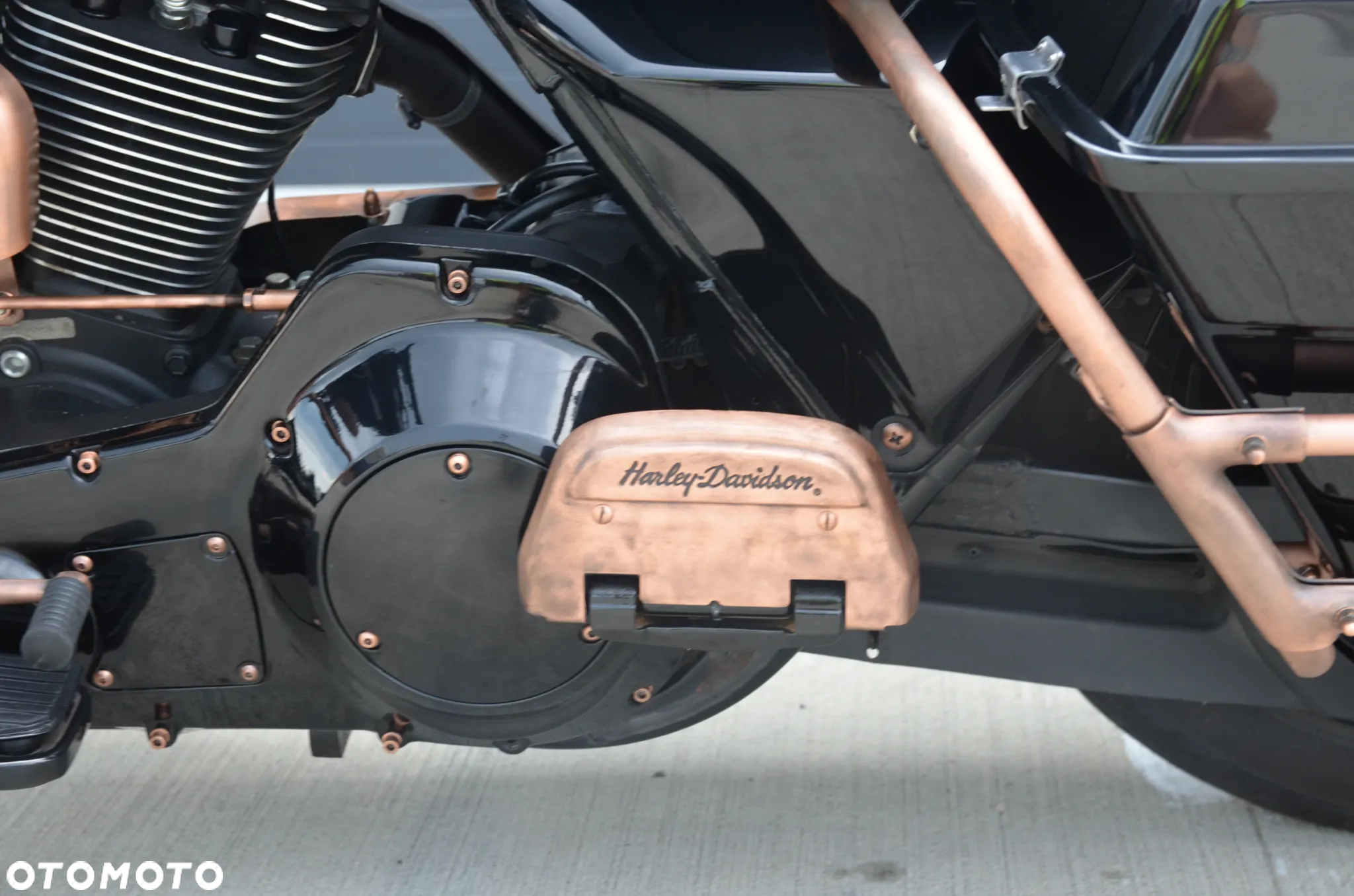 Harley-Davidson FLH Electra Glide - 11
