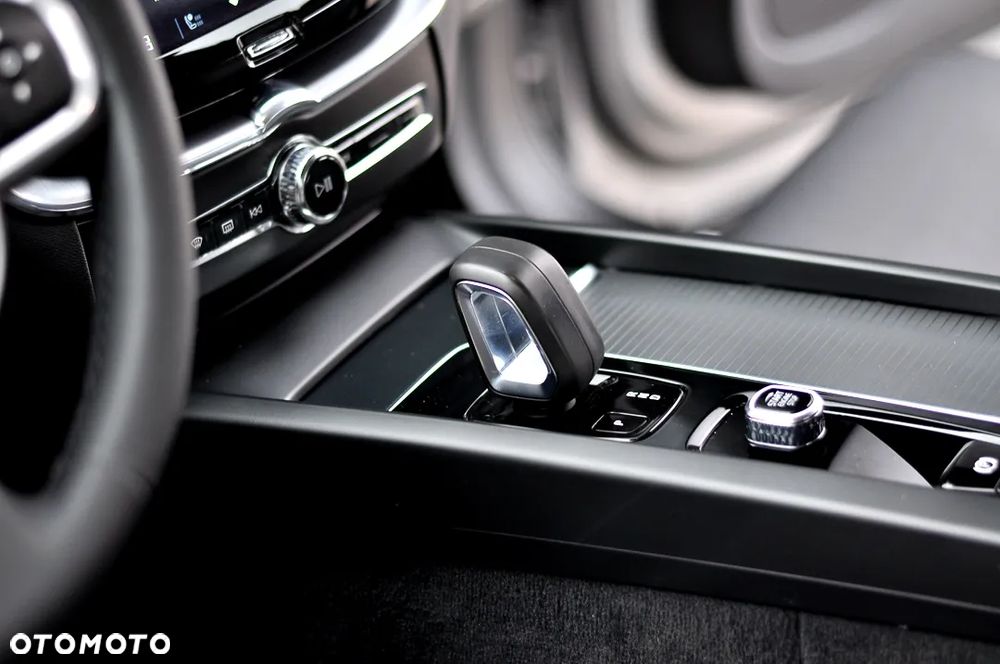 Volvo XC 60 B4 D Geartronic Inscription - 22