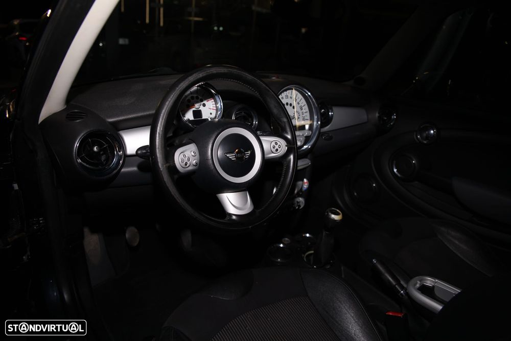 MINI 3 Portas Cooper D - 9