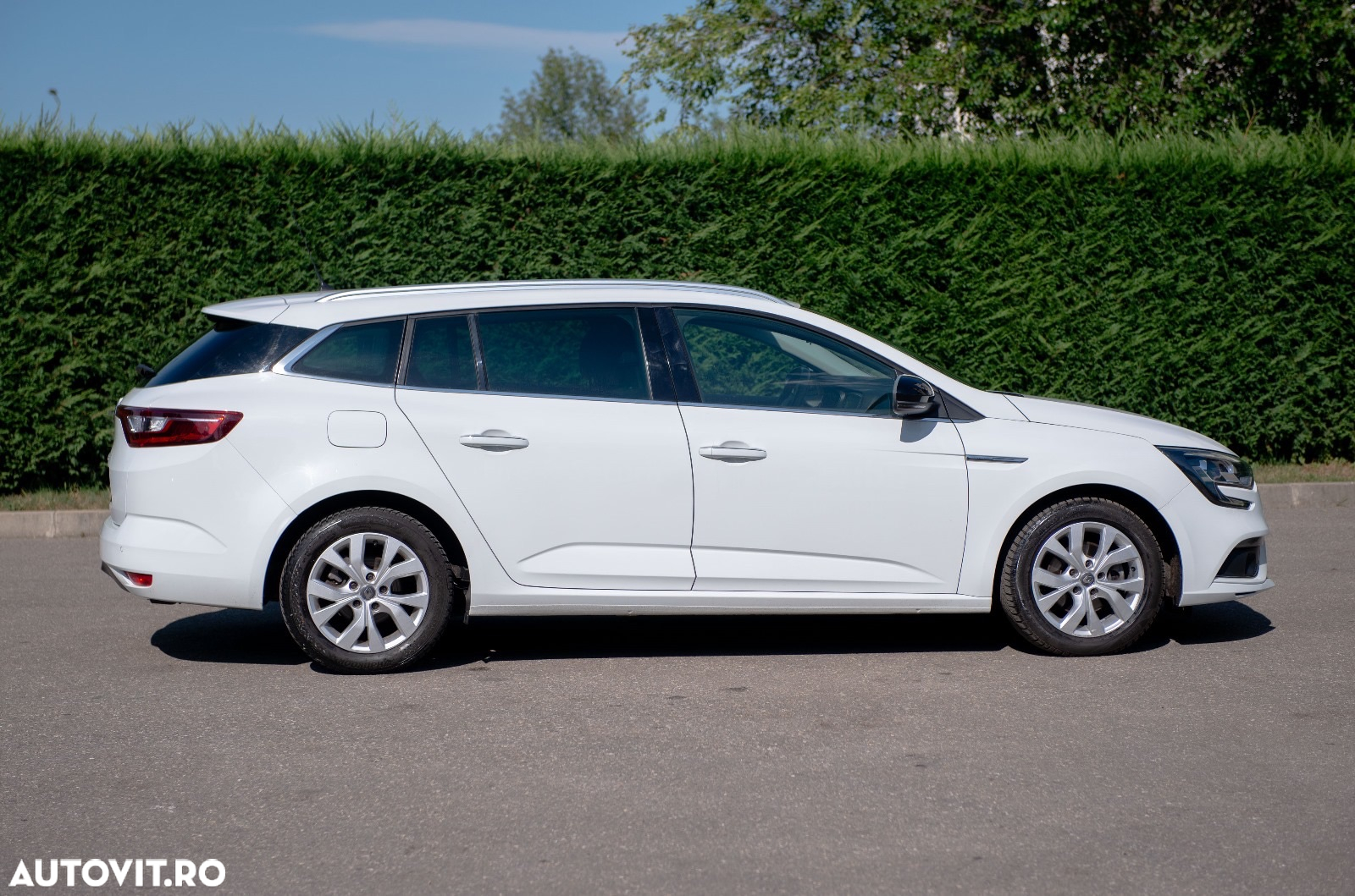 Renault Megane BLUE dCi 115 BUSINESS EDITION - 12
