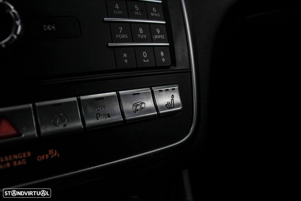Mercedes-Benz CLA 45 AMG Shooting Brake 4-Matic - 40