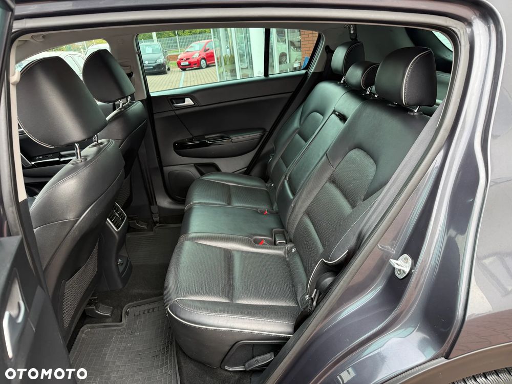 Kia Sportage 1.7 CRDI 2WD Spirit - 22