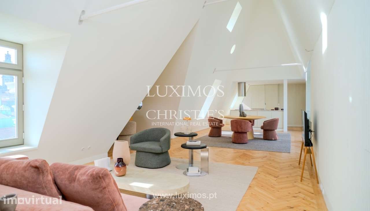 Apartamento T2 Duplex com terraço para venda na baixa do Porto - Grande imagem: 4/24