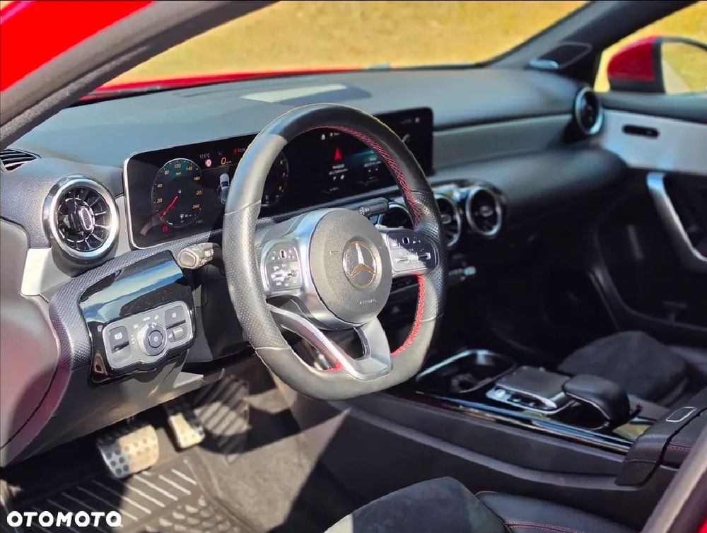 Mercedes-Benz Klasa A 220 AMG Line 7G-DCT - 19
