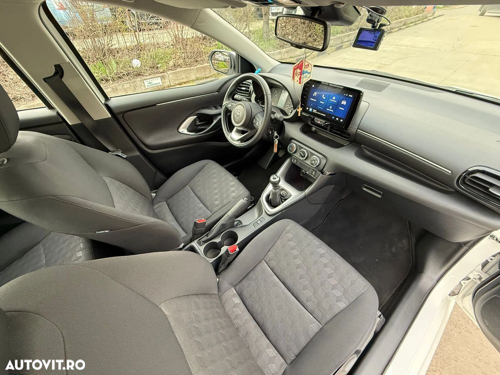 Toyota Yaris 1.5 MT Dynamic - 19