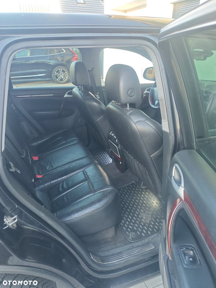 Porsche Cayenne - 9