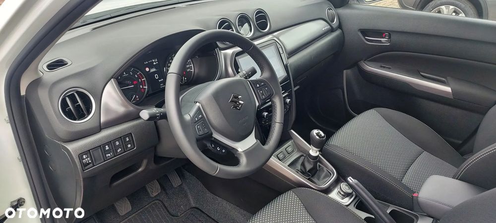 Suzuki Vitara 1.4 Boosterjet mHEV Premium Plus 4WD - 6