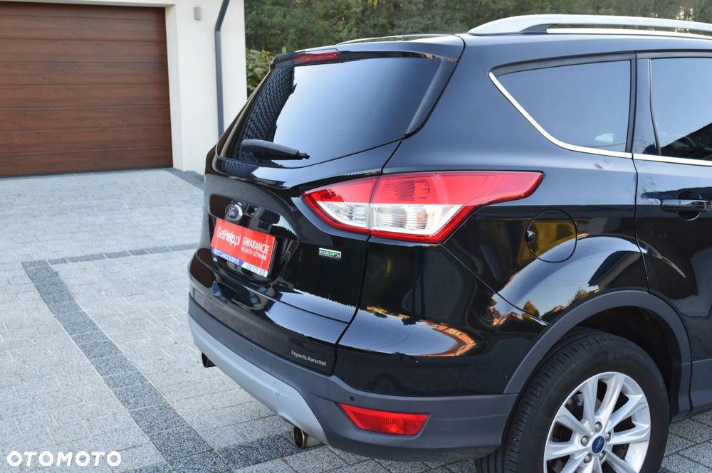 Ford Kuga 1.5 EcoBoost 2x4 Titanium - 12