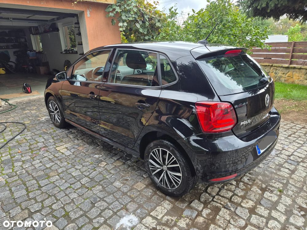 Volkswagen Polo 1.4 TDI Blue Motion Technology Allstar - 15