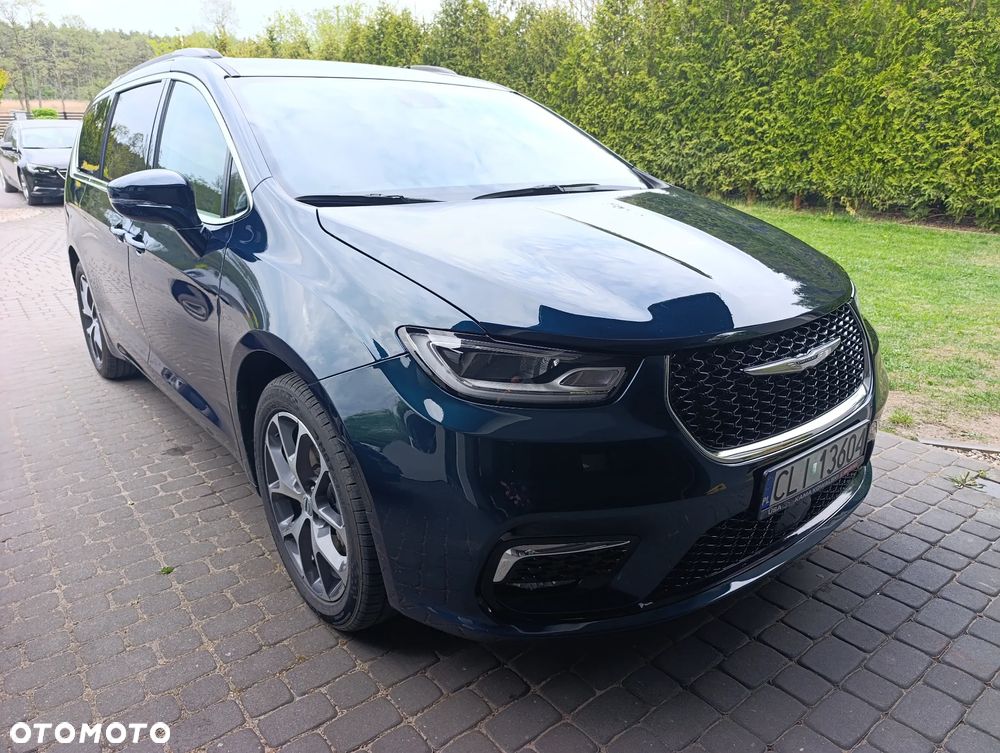 Chrysler Pacifica - 12