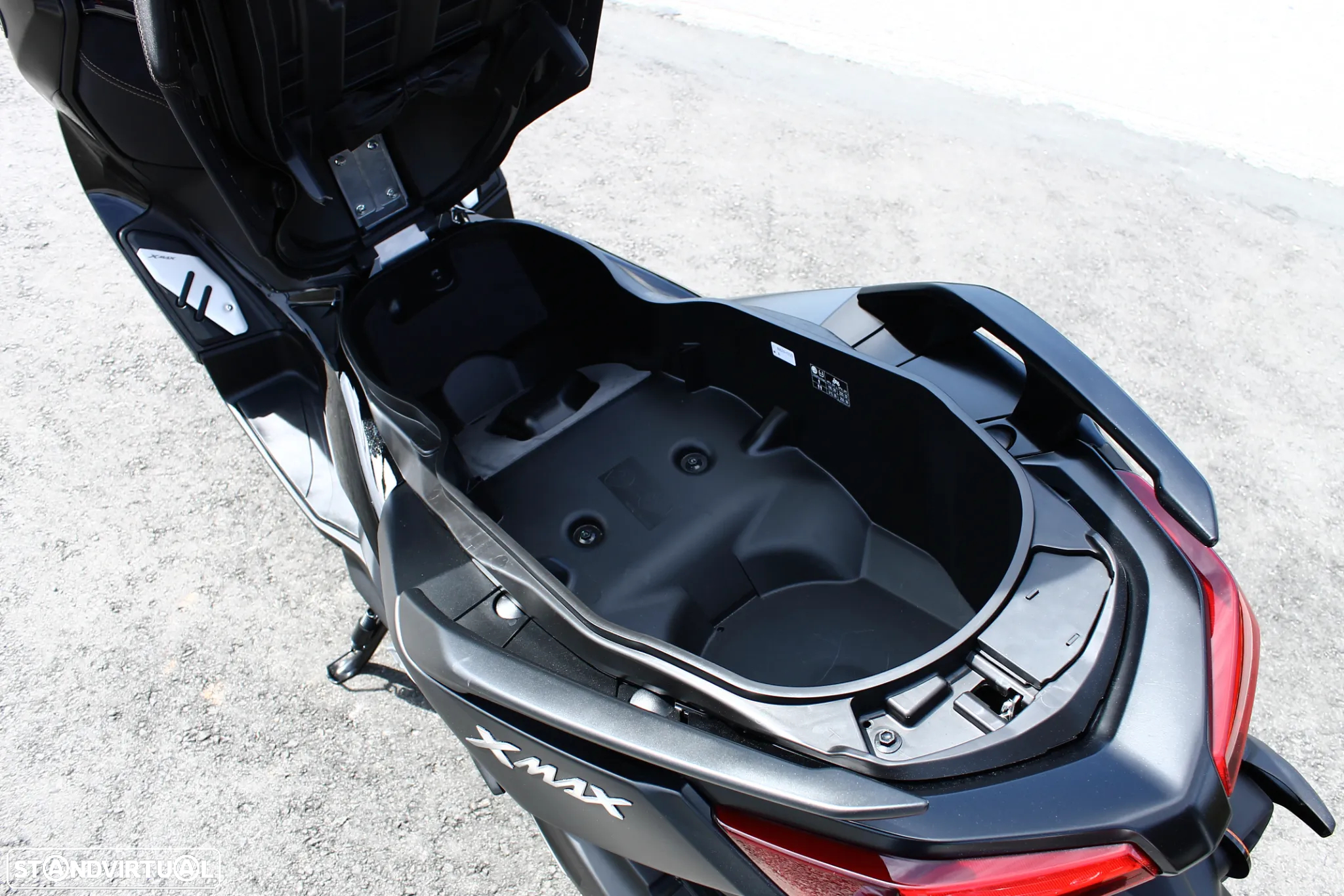 Yamaha X-Max Tech Max - 27