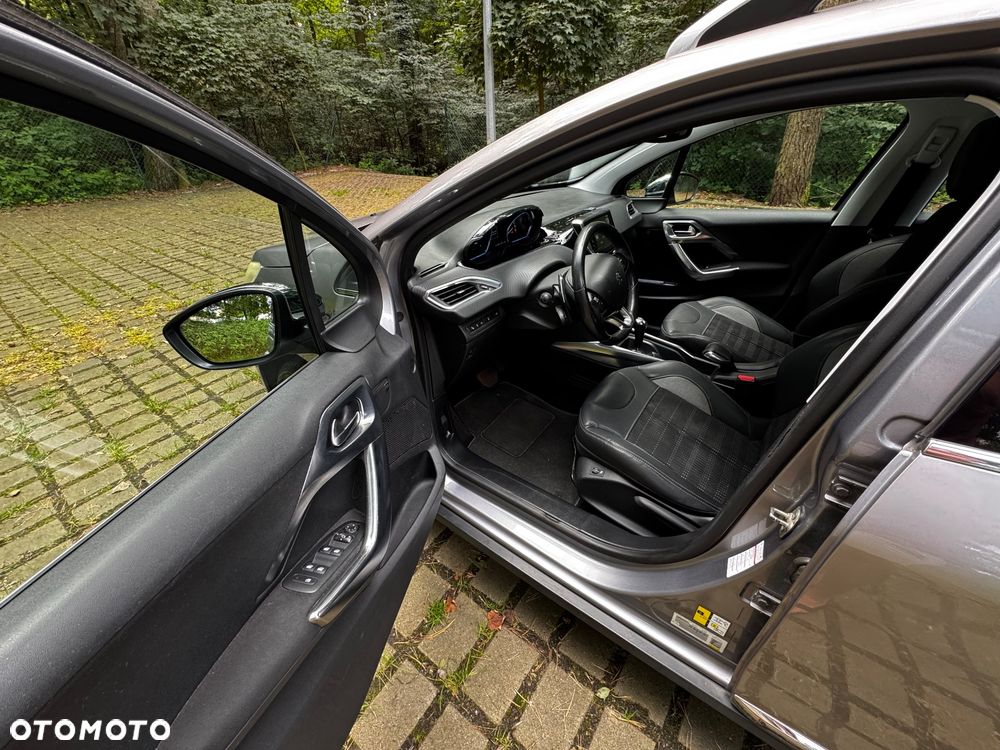 Peugeot 2008 - 12