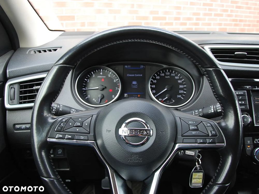 Nissan Qashqai 1.3 DIG-T Acenta DCT - 25