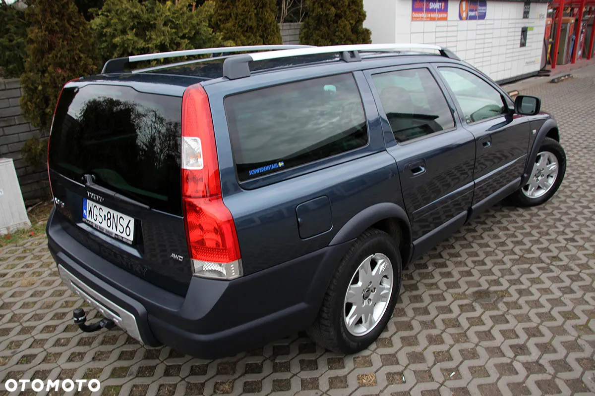 Volvo XC 70 D5 AWD Momentum - 11