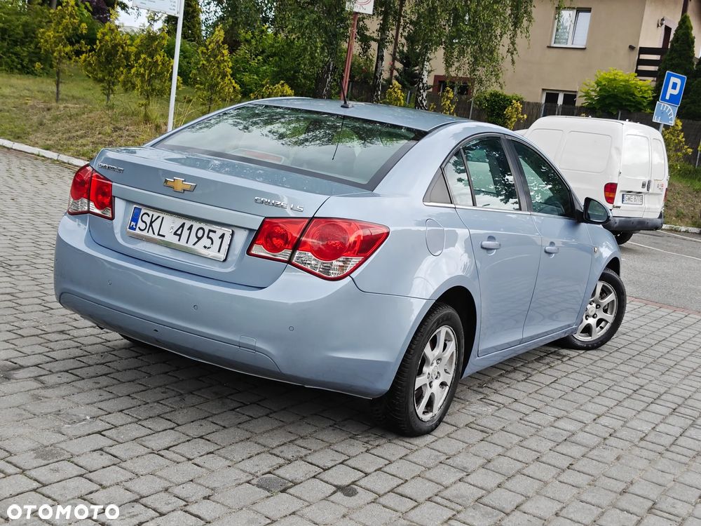 Chevrolet Cruze 2.0 LS - 2