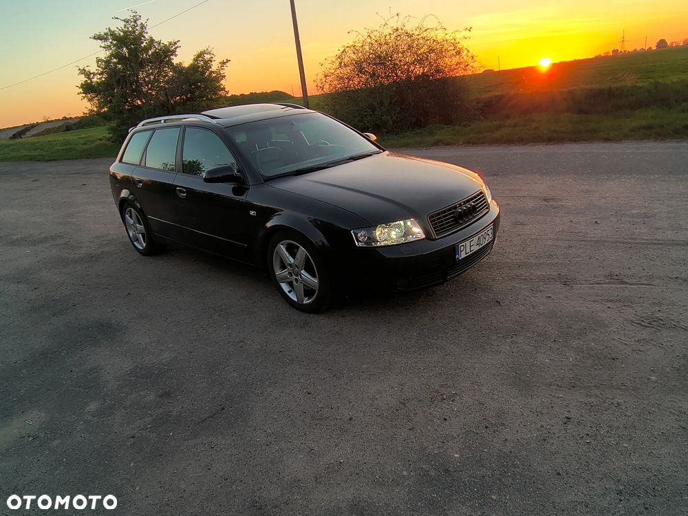 Audi A4 Avant 3 - 18