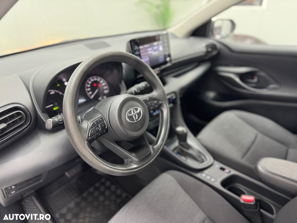 Toyota Yaris 1.5 VVT-i HSD Active - 10