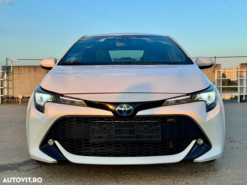 Toyota Corolla 1.8 HSD Business - 12