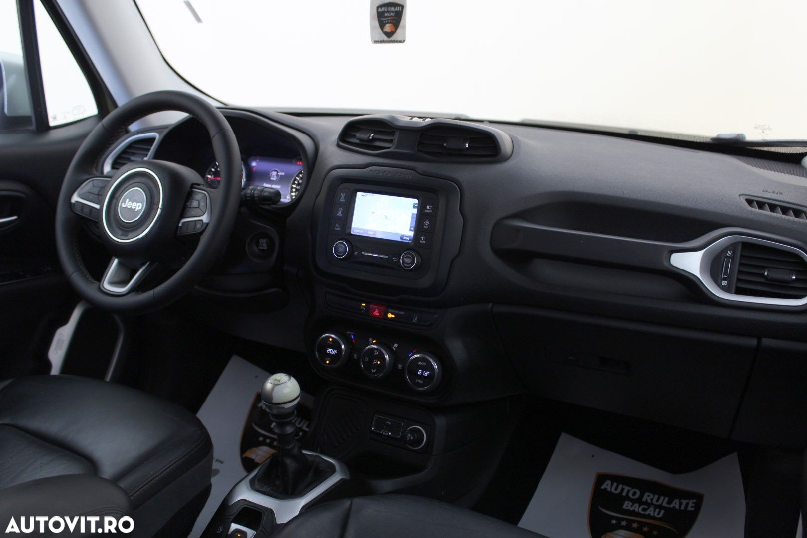 Jeep Renegade - 13
