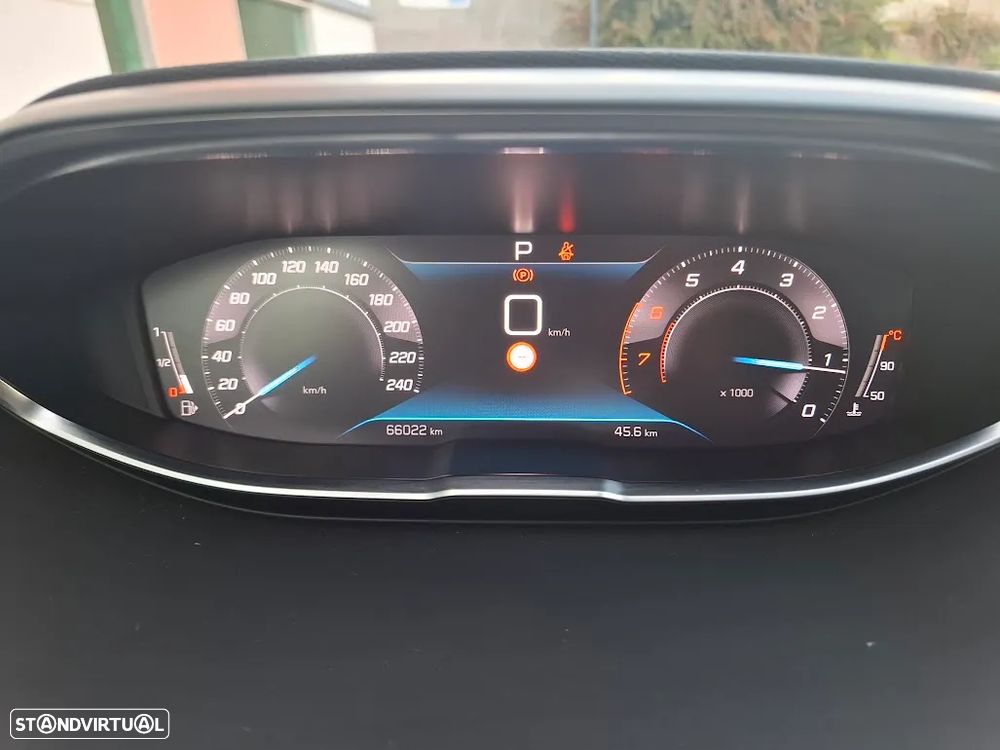Peugeot 3008 1.2 PureTech Allure Pack EAT8 - 15