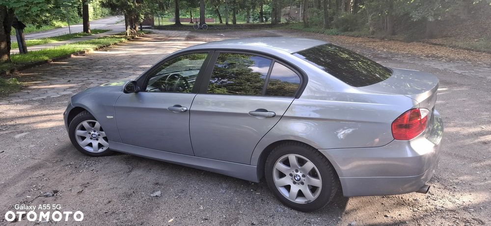 BMW Seria 3 320i - 3