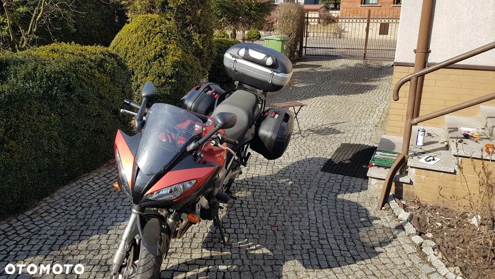 Yamaha FZ6 - 4