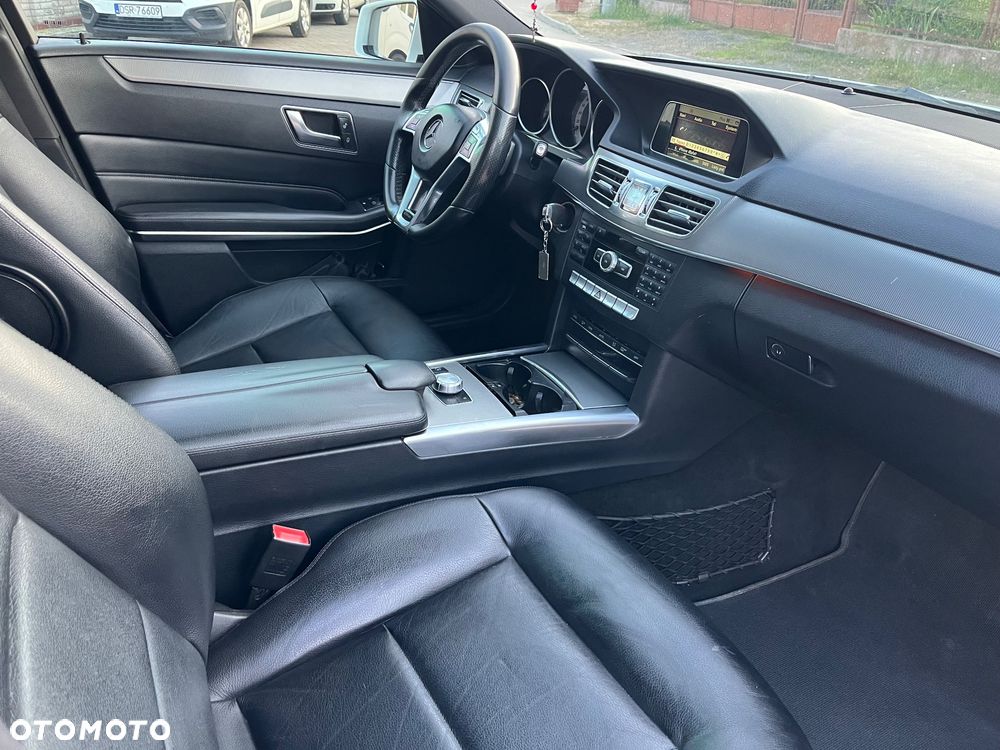 Mercedes-Benz Klasa E 220 CDI 7G-TRONIC - 7