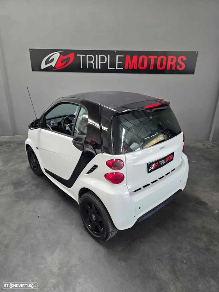 Smart ForTwo Coupé 1.0 mhd Pure 71 Softouch - 3