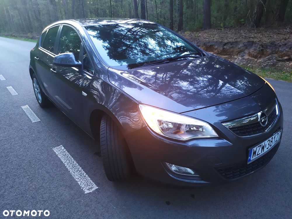 Opel Astra 1.4 Turbo Cosmo - 3