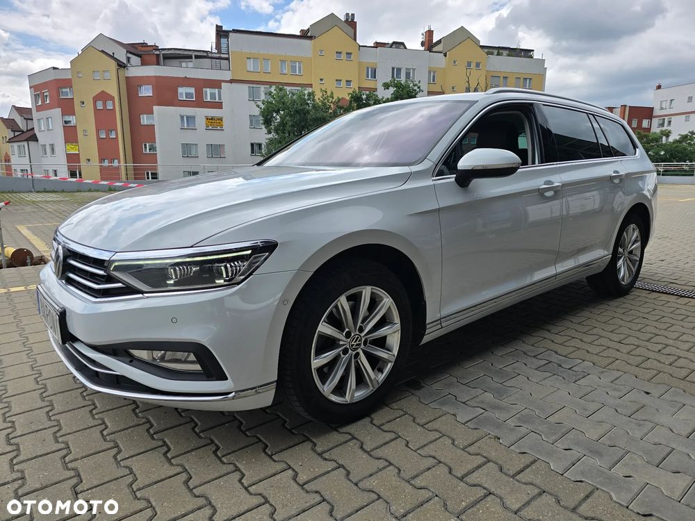 Volkswagen Passat 2.0 TDI SCR DSG 4Motion Elegance - 1