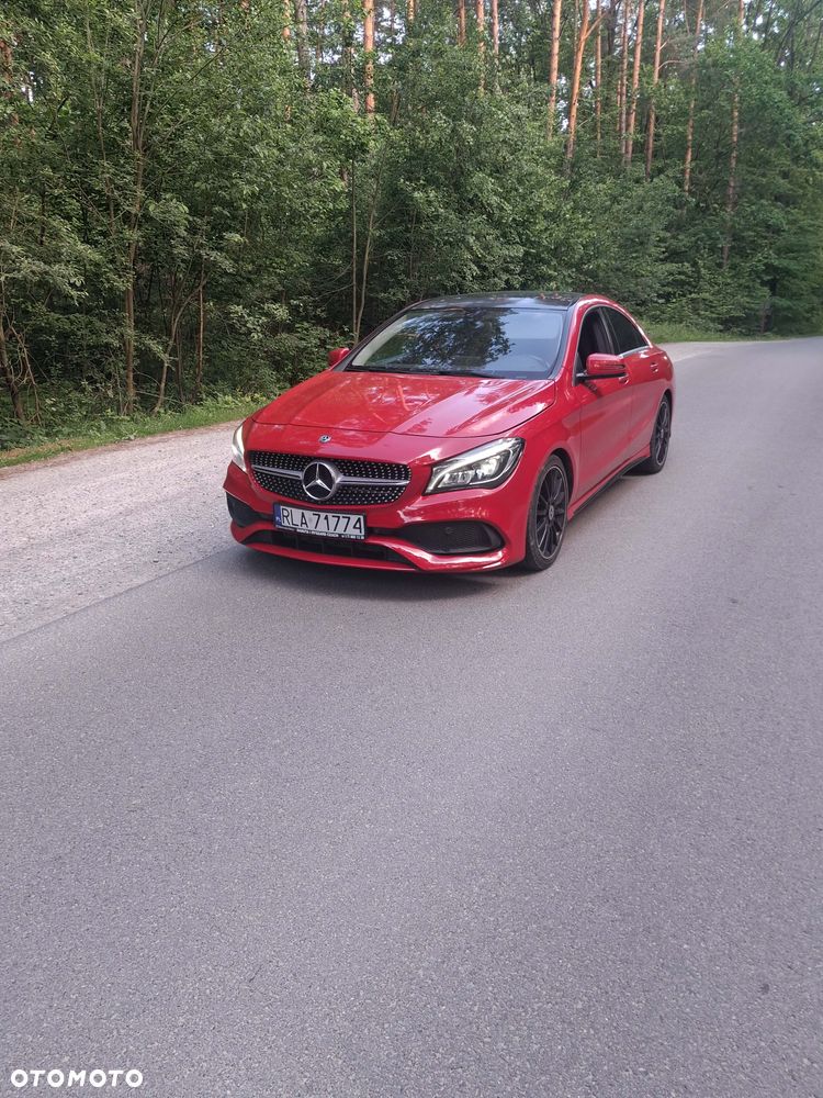 Mercedes-Benz CLA 180 AMG Line - 2