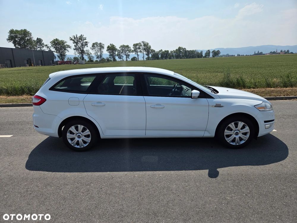 Ford Mondeo 1.6 TDCi Cool & Sound - 5