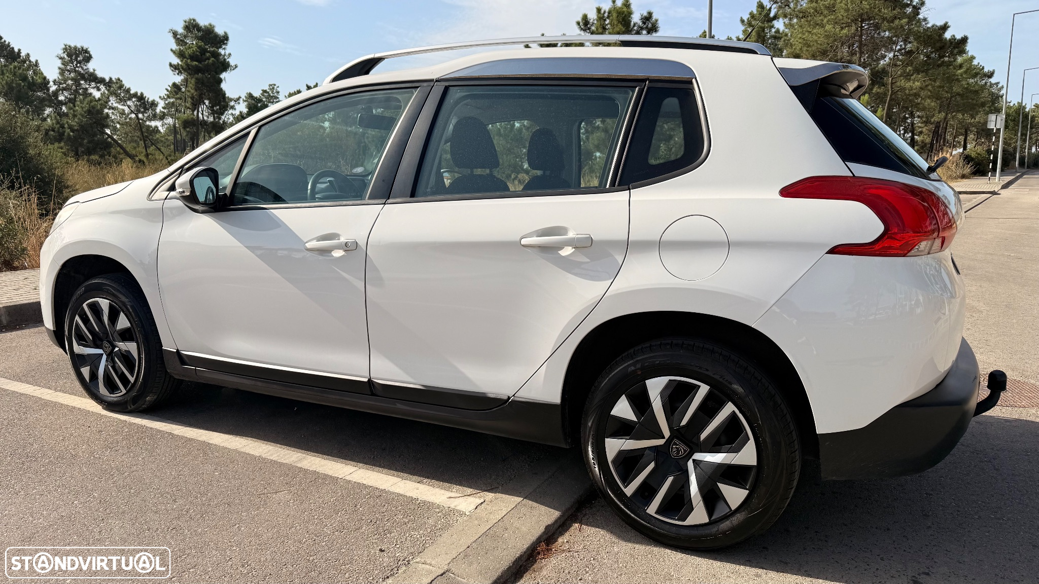 Peugeot 2008 1.2 VTi Active - 16