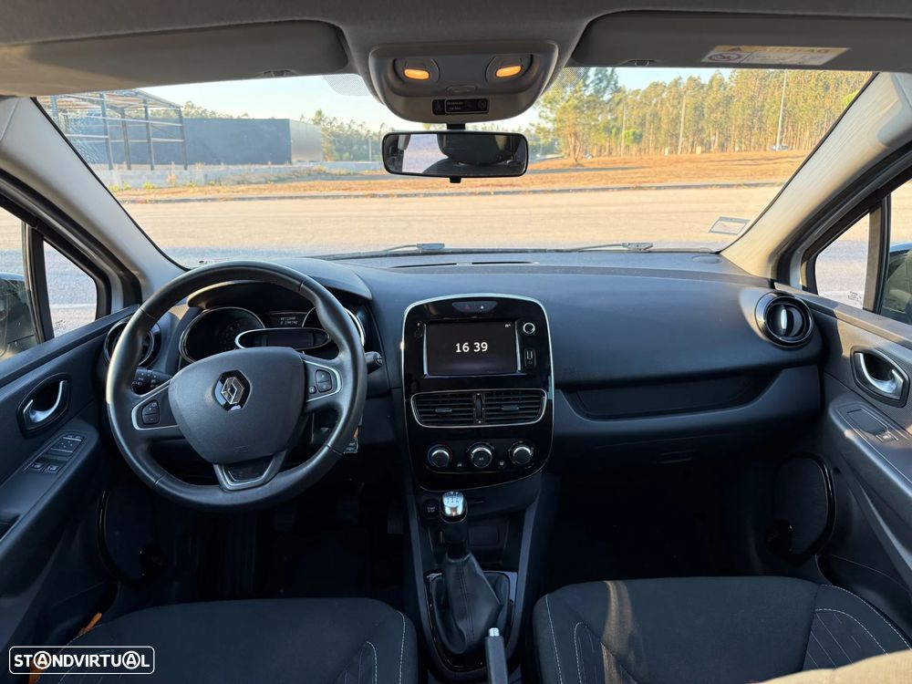 Renault Clio - 12