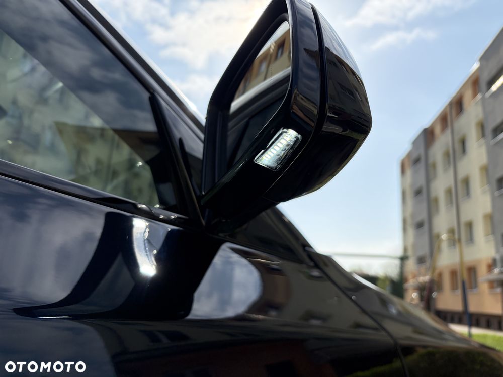 BMW Seria 5 530xi - 18
