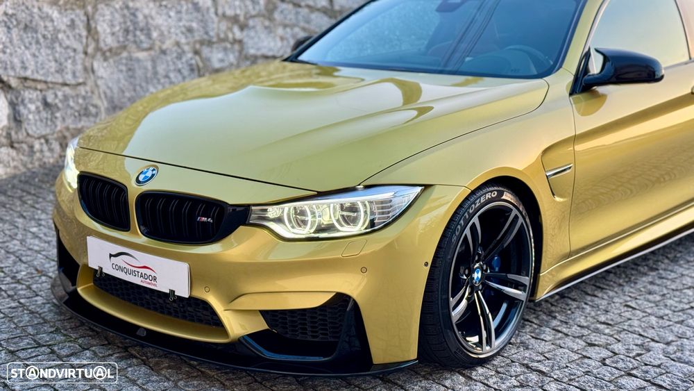 BMW M4 Coupe DKG - 23