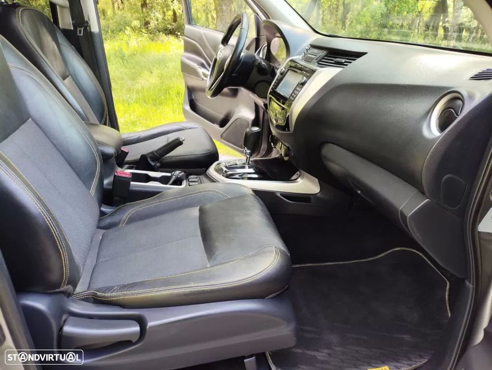 Nissan Navara 2.3 dCi CD 4WD Tekna Auto - 17