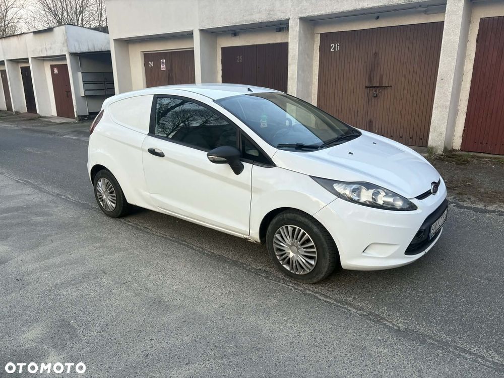 Ford Fiesta 1.4 TDCi Ambiente - 3