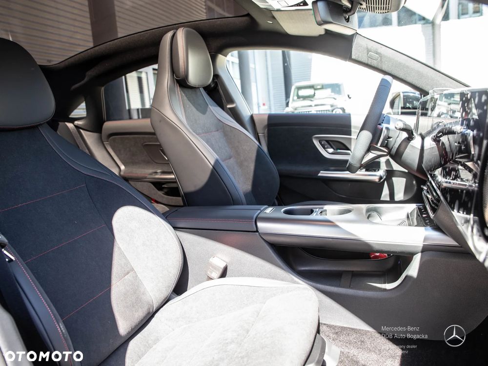 Mercedes-Benz CLA 200 mHEV 8G-DCT - 7
