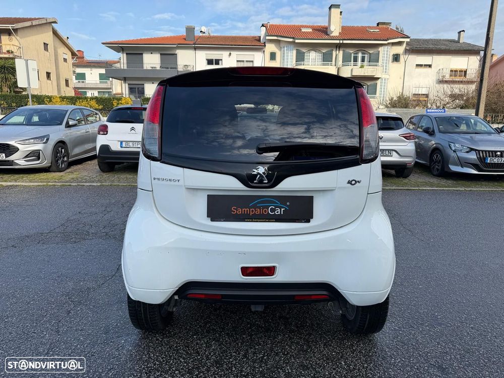 Peugeot iOn Standard - 12
