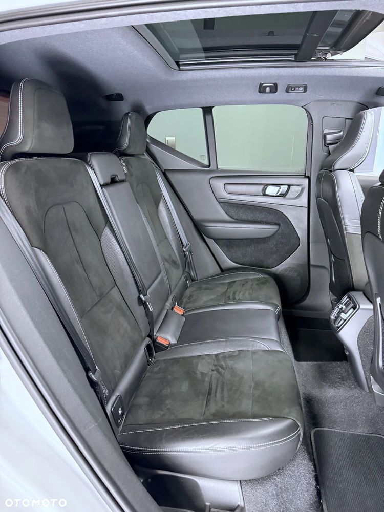 Volvo XC 40 D4 AWD R-Design - 7