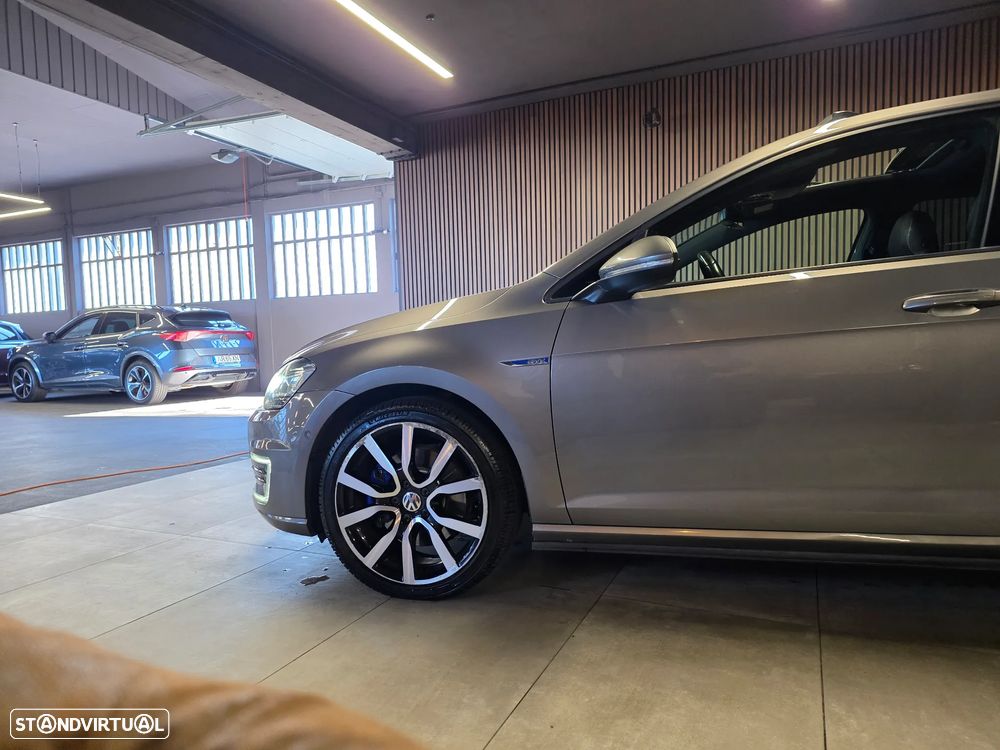 VW Golf 1.4 GTE Plug-In-Hybrid DSG - 35